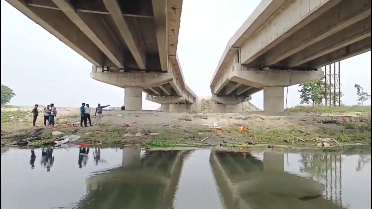 भारत नेपाल को जोड़ने वाला ब्रिज का पिलर डैमेज?