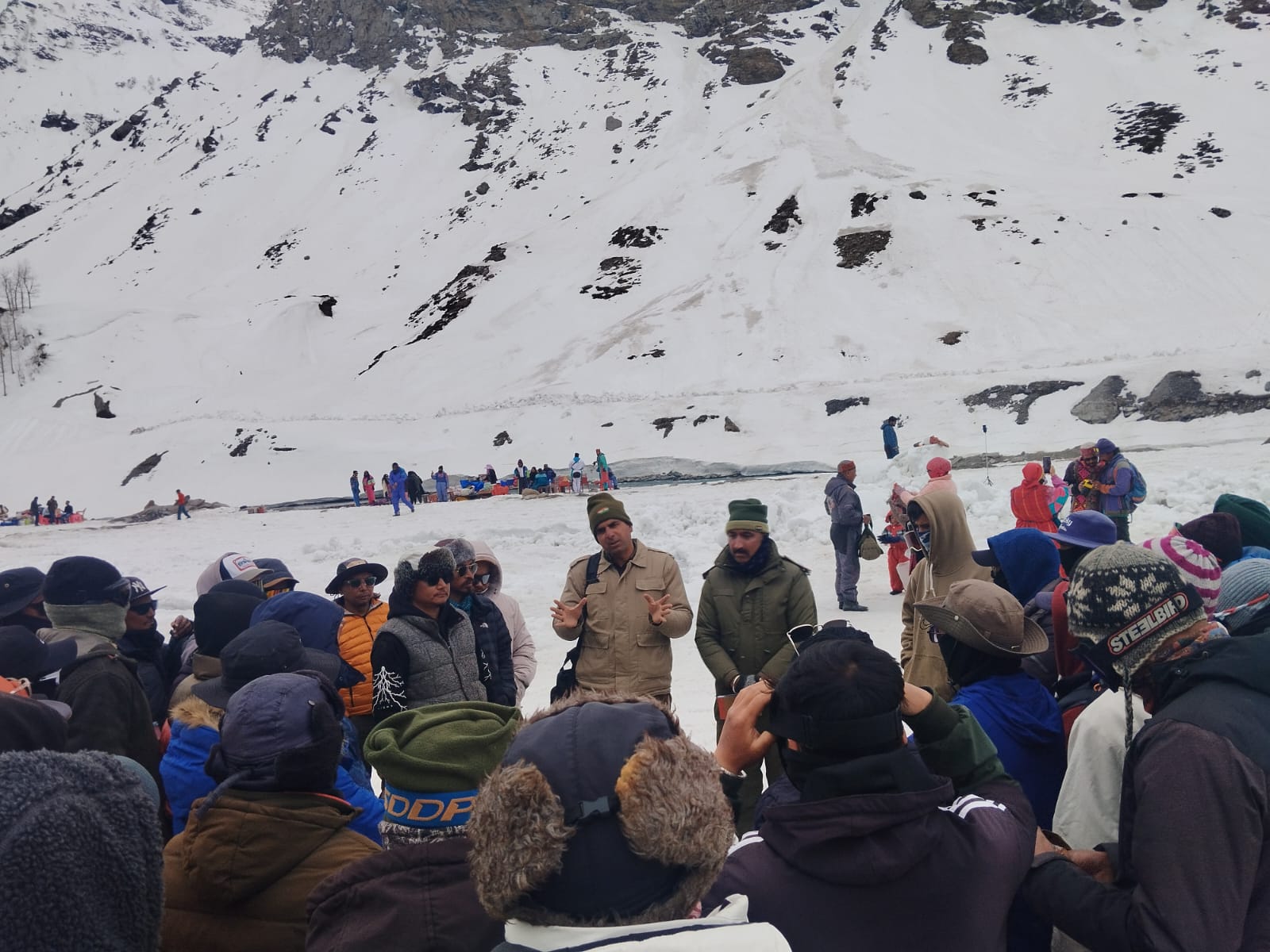 गर्मी में भा रहा पर्यटकों को हिमाचल का मौसम कूल-कूल