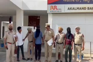 Fazilka police arrested four members of lootera gang, who carried out the robbery incidents