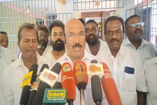 முன்னாள் அமைச்சர் ஜெயக்குமார்