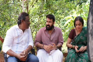 THUDARUM MOVIE  M RAJITH PRODUCER  THUDARUM FAKE PRINT SCREENED BUS  THUDARUM MOVIE LEAK IN ONLINE