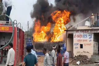 tanker caught fire on Ajmer Highway