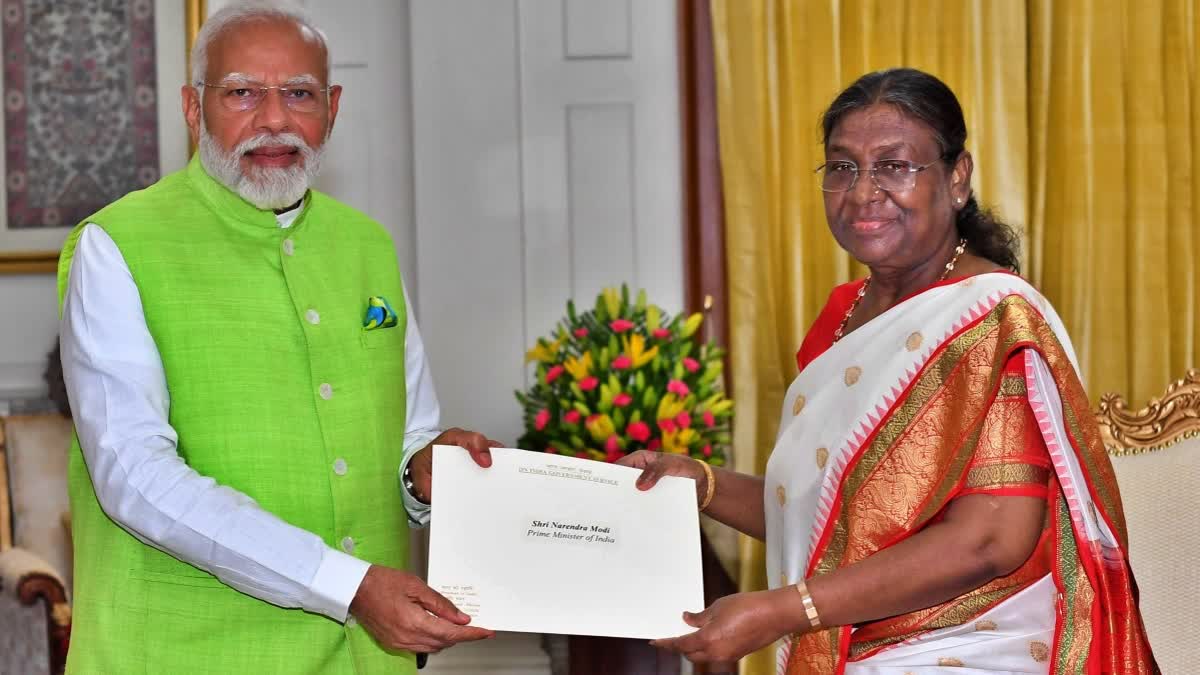 PM Modi tenders resignation to President Droupadi Murmu.