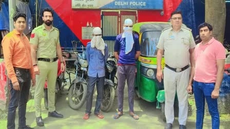 दिल्ली पुलिस ने दो कुख्यात को किया गिरफ्तार.