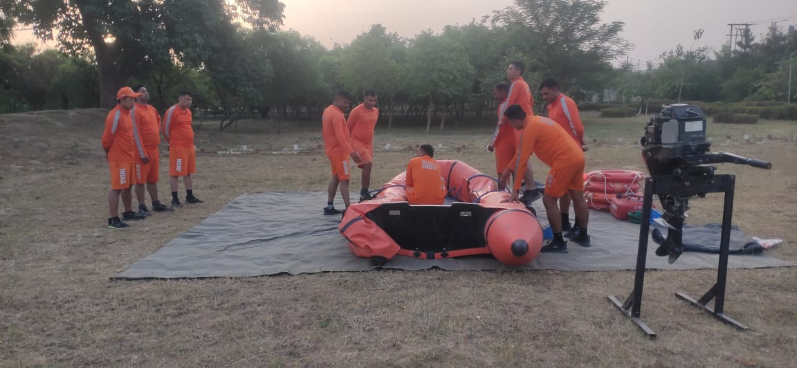 आपदा से निपटने के लिए NDRF 8वीं बटालियन में जवानों की ट्रेनिंग, रिजर्व टीमें में भी तैयार