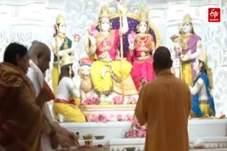 अयोध्या में सीएम योगी ने राम दरबार के किए दर्शन.