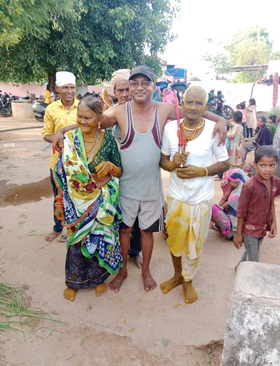 1 जून को हुई हल्दी की रस्म