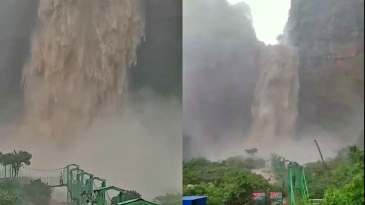 Tutla Bhavani Waterfall: मूसलाधार बारिश के कारण वाटरफॉल ने लिया रौद्र रूप,  देखें VIDEO