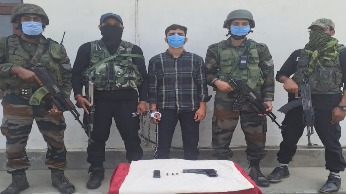 militant-associate-of-let-outfit-arrested-along-with-arms-ammunition-in-baramulla