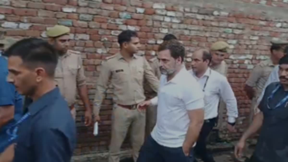 RAHUL GANDHI LEAVES HATHRAS