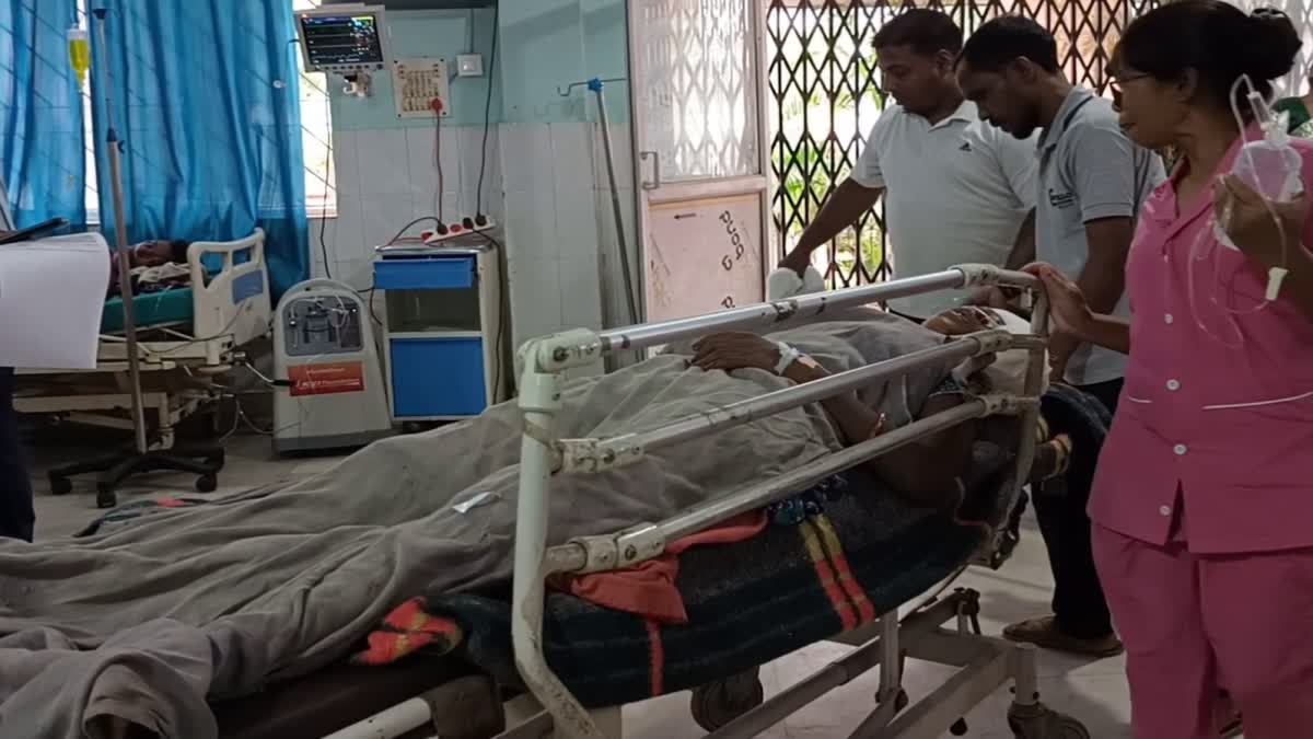 son died after father attacked his wife and child In Gumla