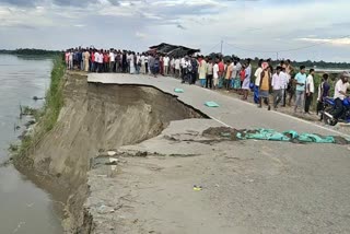 Beki river erosion turns serious in alternate NH OF Kalgachia