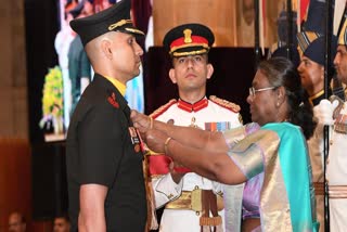 President Droupadi Murmu Confers Gallantry Awards.