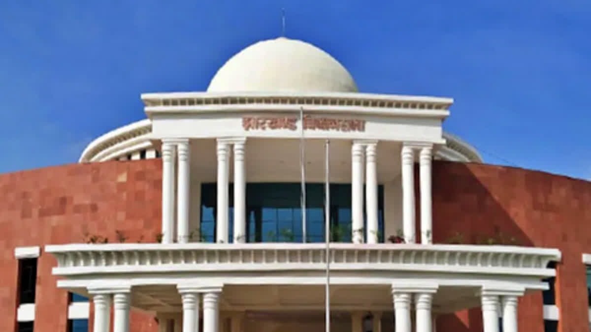 Jharkhand MLAs set to get monthly salary  highest in country  MLAs set to get monthly salary  ಜಾರ್ಖಂಡ್​ ಶಾಸಕರ ವೇತನ ಹೆಚ್ಚಳ ವರದಿ  ದೇಶದಲ್ಲೇ ಅತೀ ಹೆಚ್ಚು ಸಂಬಳ ಪಡೆಯಲಿರುವ ಎಂಎಲ್​ಎಗಳು  ಶಾಸಕರು ದೇಶದಲ್ಲೇ ಅತೀ ಹೆಚ್ಚು ಸಂಬಳ  ಸ್ಪೀಕರ್ ರವೀಂದ್ರ ನಾಥ್ ಮಹತೋ  ವಿಧಾನಸಭೆ ರಚಿಸಿದ ವೇತನ ಹೆಚ್ಚಳದ ವಿಶೇಷ ಸಮಿತಿ  ಜಾರ್ಖಂಡ್ ಶಾಸಕರ ಒಟ್ಟು ವೇತನ ಮತ್ತು ಭತ್ಯೆ  ವಿಧಾನಸಭೆಯ ಬಜೆಟ್ ಅಧಿವೇಶನ