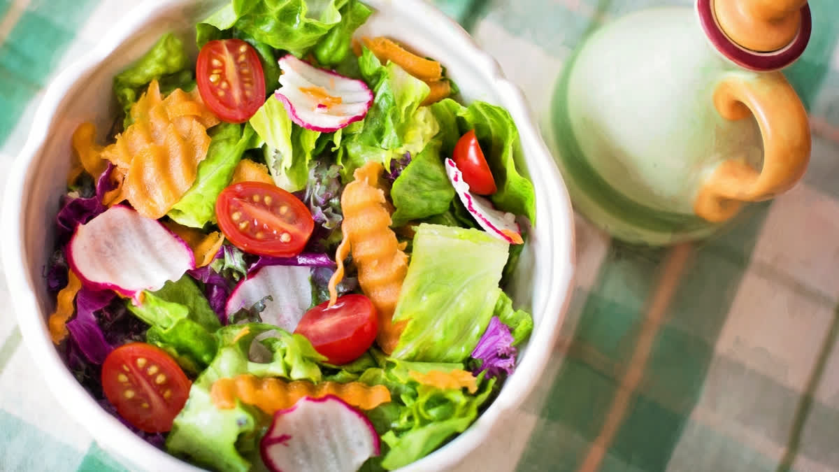 Study reveals vegetarians, regardless of gender, face increased risk of hip fracture