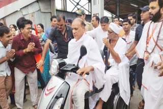 Katha vachak Murari Bapu reached Ujjain