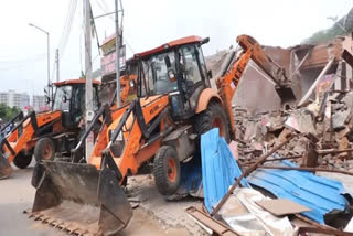 Haryana violence  nuh  Haryana  illegal shops razed  illegal shops razed in nuh  കെട്ടിടങ്ങള്‍ പൊളിച്ചുമാറ്റി  നല്‍ഹോര്‍ റോഡ്  നൂഹ്  ഹരിയാന അക്രമം