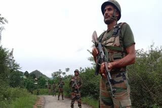 manipur violance  manipur violance latest updation  three killed  indiscriminate firing  suspected militants  militants  manipur  അന്ത്യമില്ലാത്ത സംഘര്‍ഷം  വെടിവെയ്‌പ്പില്‍ കൊല്ലപ്പെട്ടത് 3 പേര്‍  ഇംഫാല്‍  ബിഷ്‌നപൂര്‍ ജില്ല  അനധികൃത ബങ്കറുകള്‍  സംസ്‌കാരവും സംഘര്‍ഷവും