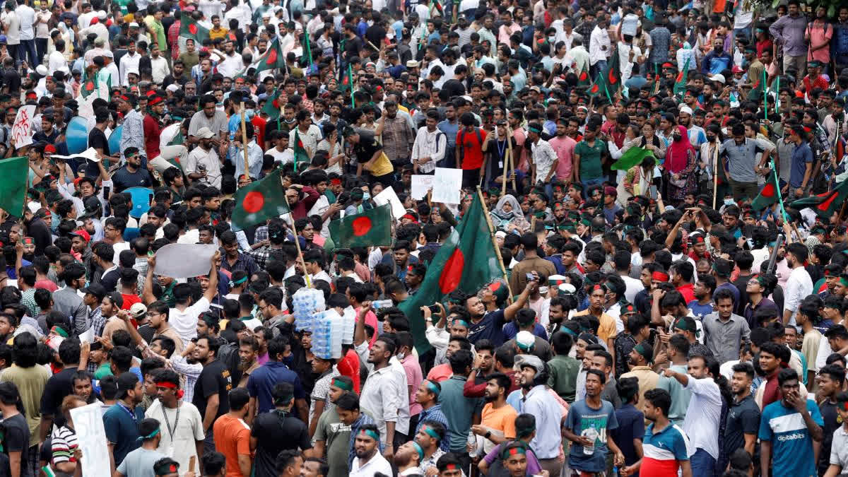 The UN's human rights chief, Volker Turk, has expressed alarm over the severe violence in Bangladesh, where protests against Prime Minister Sheikh Hasina's government have turned deadly. Turk has called for an immediate end to the violence, the release of arbitrarily detained individuals, and a restoration of Internet access to facilitate dialogue.