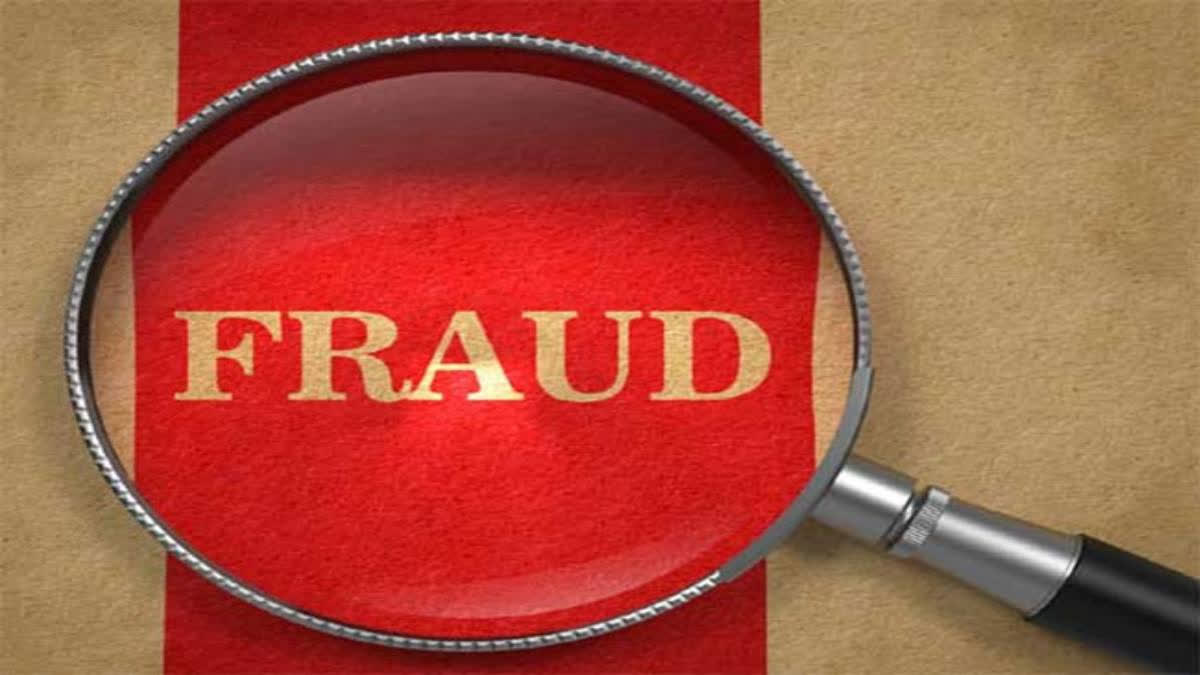 In a shocking revelation, a brother and sister duo, Vakati Ravichandra Reddy (29) and his sister Chandana Reddy, also known as Yamini or Soumya (27), have been exposed as fraudsters, accused of cheating people to the tune of crores of rupees.