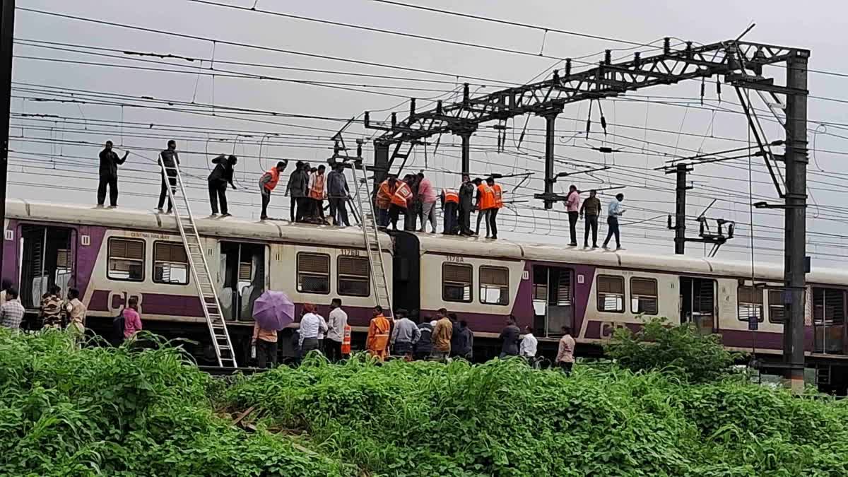 Central Line Railway Has Been Interrupted Due To Over Head Wire Break Down Near Kalyan Thakurli