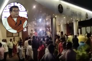 Dharashiv News Maratha protestors entered the hotel where Raj Thackeray was staying