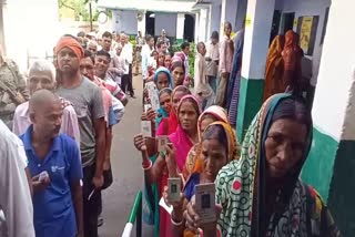 Dumri by election voting