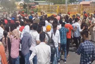 Lathi charge on unemployed teachers