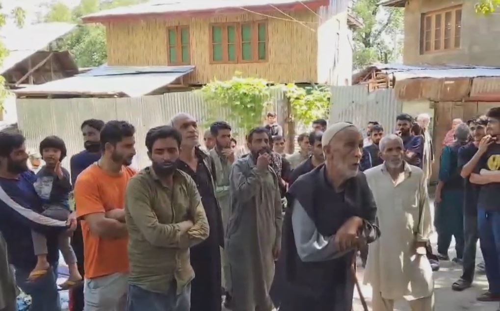 Awami Ittehad Party enjoys a large number of public support In Tral: Dr Harbaksh Singh