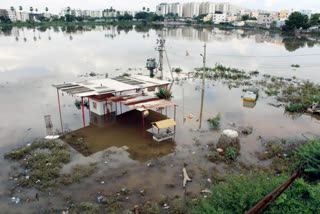 The India Meteorological Department (IMD) forecasted very heavy rainfall, along with thunderstorms, lightning, and squalls in Telangana on Thursday.