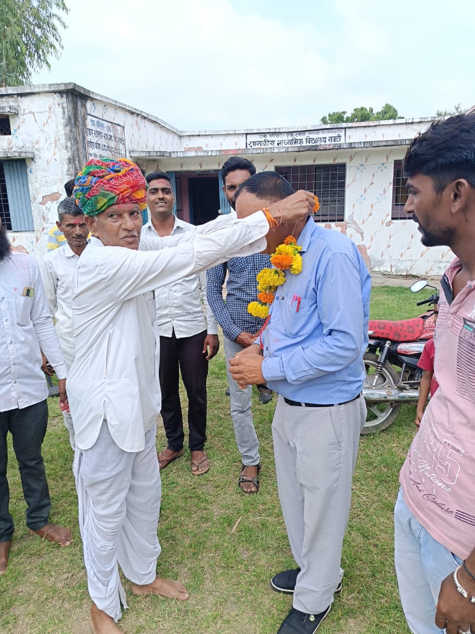 Mandsaur famous teacher bhur singh