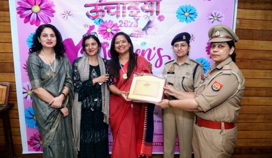 कई संस्थानों से ऋचा को किया जा चुका है पुरस्कृत