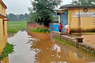 waterlogging-situation-torpa-block-khunti-water-entered-houses