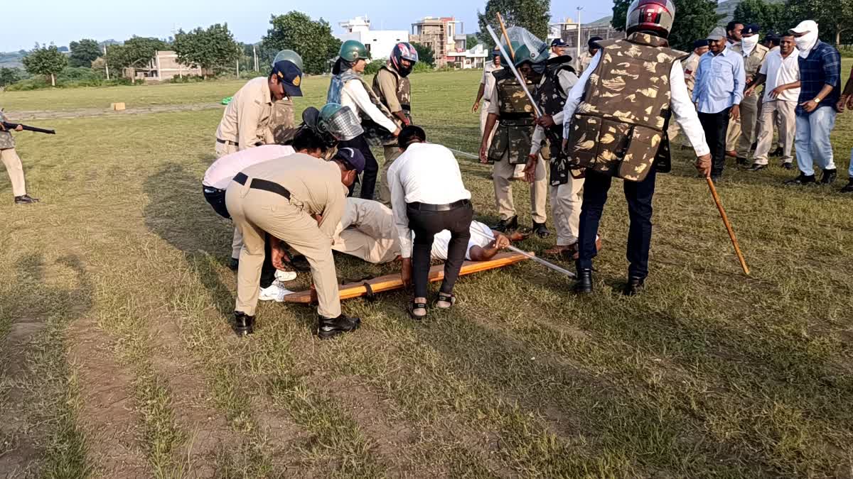 BADWANI POLICE ATTACKING MODE