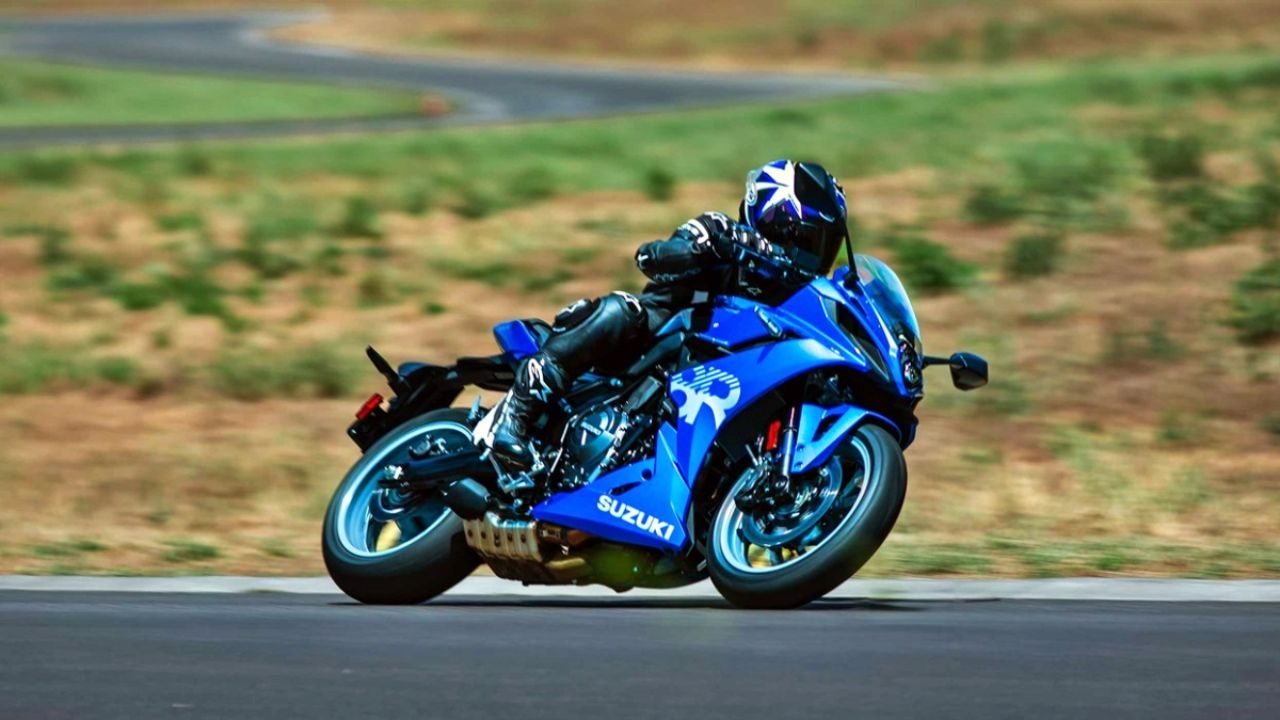 SUZUKI MOTORCYCLE INDIA  SUZUKI SPORTS BIKE IN INDIA  സുസുക്കി സ്‌പോർട്‌സ് ബൈക്ക്  സുസുക്കി GSX 8R