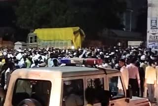 Stone pelting On Police Station