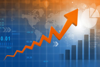 India is now the fourth country in the world with foreign exchange reserves of more than $ 700 billion