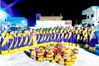 Bathukamma Celebrations By Wearing Same Sarees