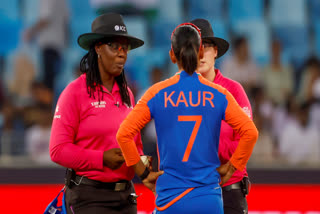 NEW ZEALAND WOMEN VS INDIA WOMEN  WOMENS T20 WORLD CUP 2024  റണ്‍ഔട്ട് വിവാദം  വനിത ലോകകപ്പ് 2024