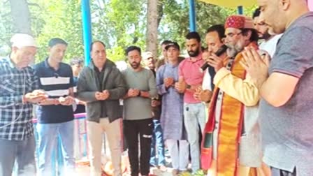 Kashmiri Pandit devotees offer special prayer at Arde Nareshwar Temple in Nadimarg