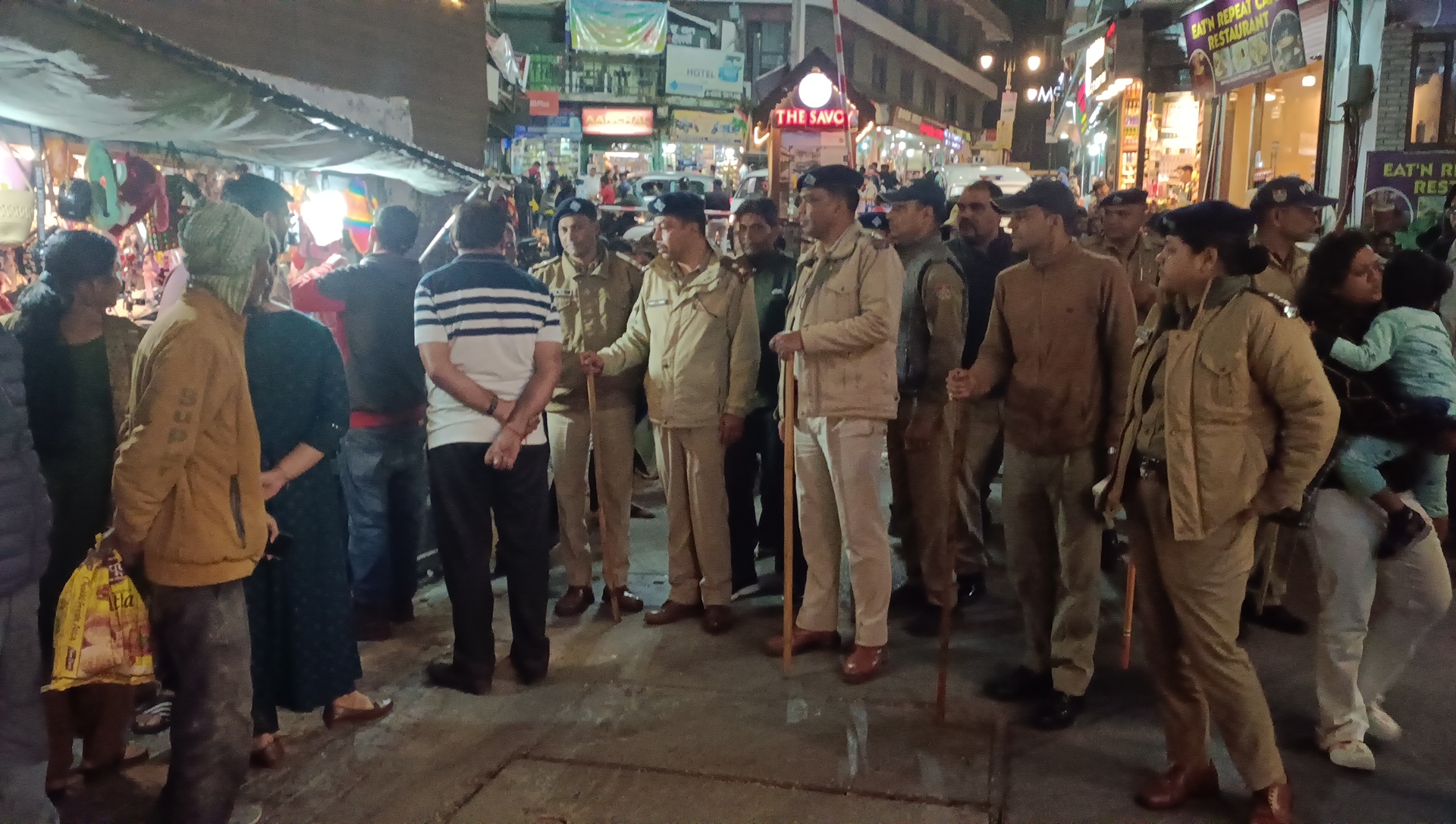 flag march taken out in Mussoorie