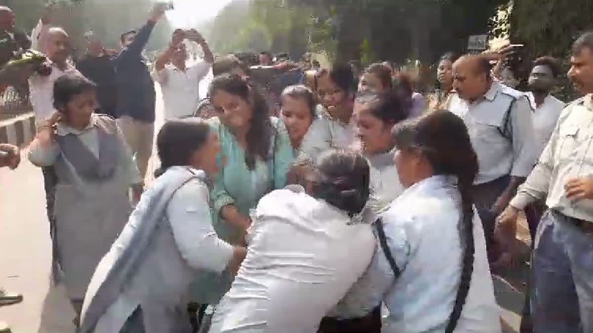 Protests continue in IIT-BHU campus over molestation case, students demand justice