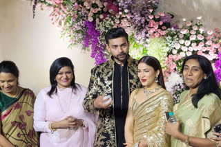 The grand reception of newlyweds Varun Tej and Lavanya Tripathi is a grand affair as crème de la crème of the city graced the occasion at the N Convention Centre in Madhapur. Varun Tej's parents Nagababu and Padmaja accorded a warm welcome to the guests. Beautifully decorated N Convention is a feast to the eyes while flowers adorning the centre are bewitching.