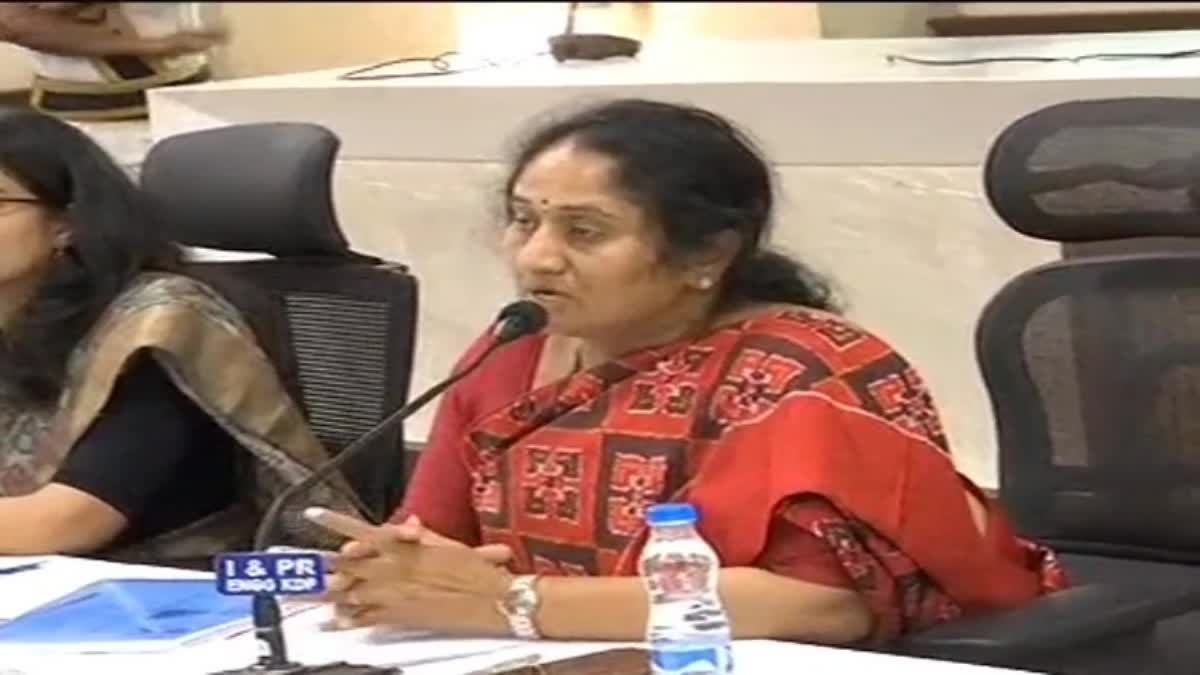 Minister Savitha Allegations on YSRCP Leaders