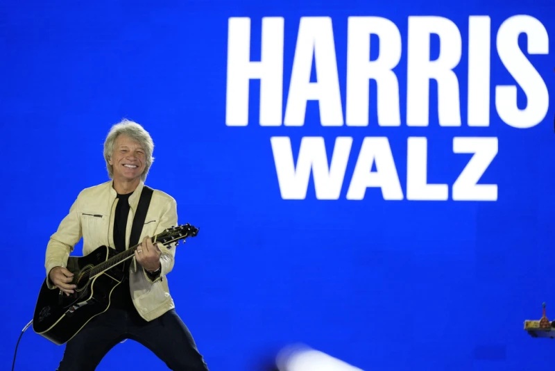 Jon Bon Jovi performs during a campaign rally for Democratic vice presidential nominee Minnesota Gov. Tim Walz, Monday, Nov. 4, 2024, in Detroit.