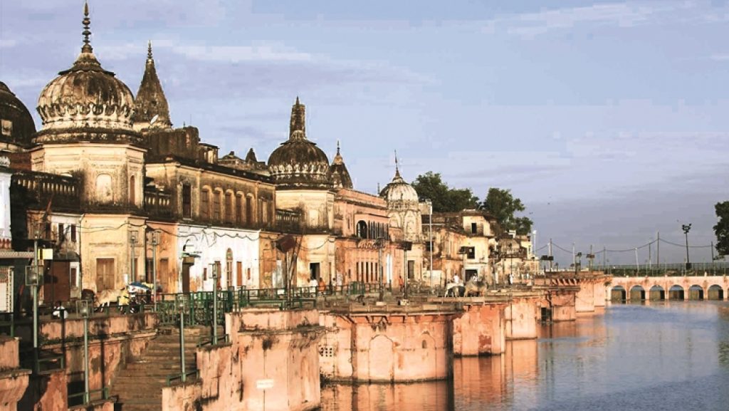 Lord Ram resides on the roads of Ayodhya