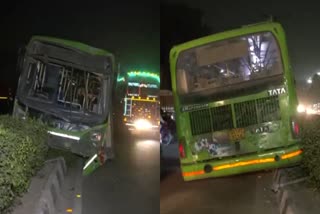 DTC Bus hits one man and constable died in delhi ring road monastery market