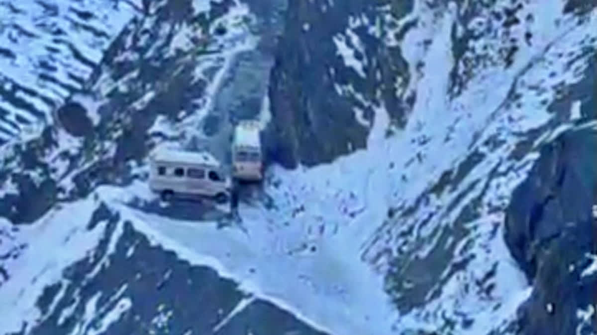 J&K: 7 tourists killed after car falls into deep gorge at Zojila Pass on Srinagar-Leh highway