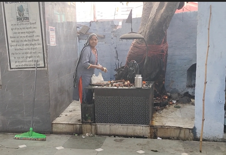 Dog temple in Uttar Pradesh