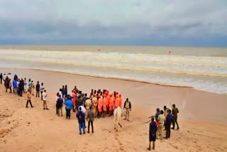 Nearly 900 people residing in villages along the southern coast of Andhra Pradesh have been evacuated to safety. With the severe cyclonic storm Michaung anticipated to hit Bapatla district within hours, residents have been advised against going outdoors.